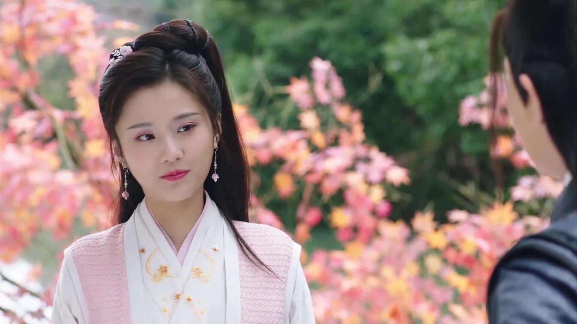 开云体育APP下载-中后卫出球精度是否决定防反转攻效率,中后卫如何防守