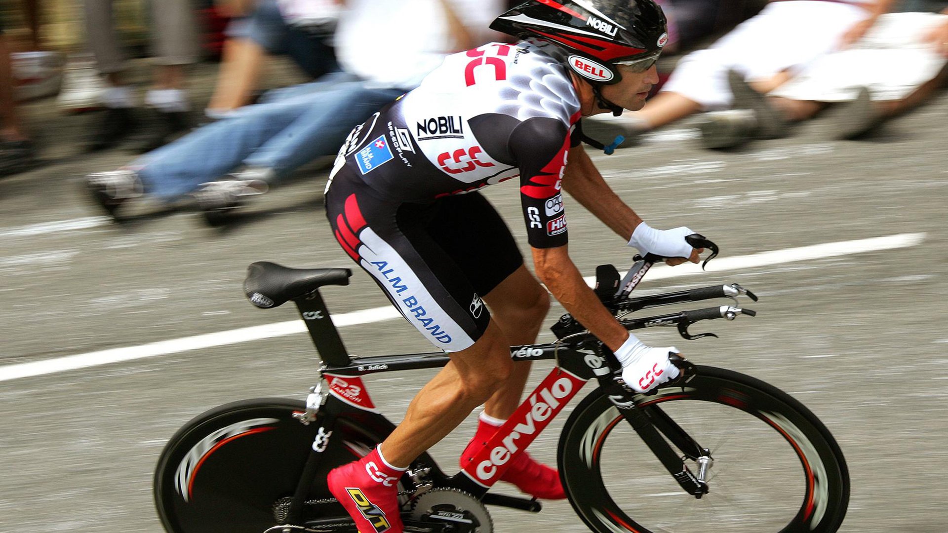 开云体育开云-_国际足球+网球：体育跨界的创新融合_，网球的国际赛事有哪些